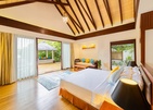 Furaveri Island Resort & Spa