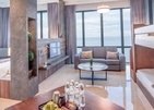Hompton Hotel By The Beach