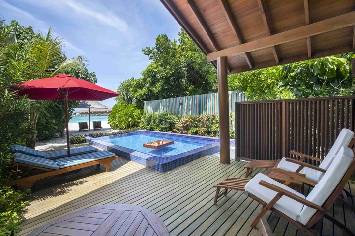 Reethi Faru Resort