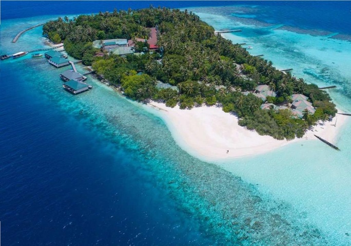 Embudu Village Resort