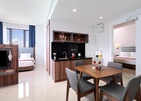 Hompton Hotel By The Beach