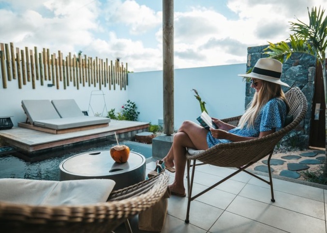 Sunrise Attitude Hotel