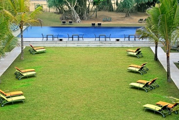 Coco Royal Beach Resort