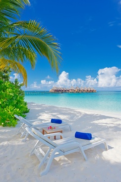 Angaga Island Resort & Spa