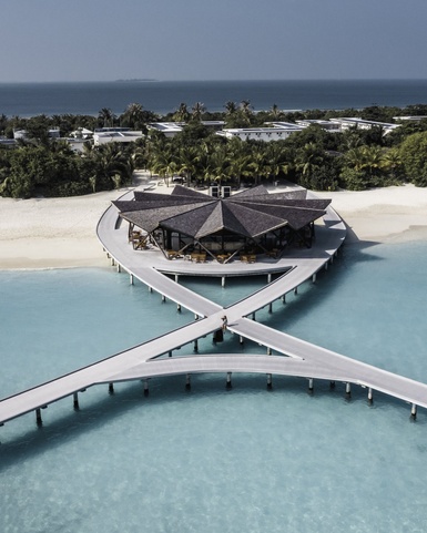 Kuredhivaru Resort And Spa (Ex.Movenpick Resort Kuredhivaru)