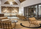 Sunrise Attitude Hotel