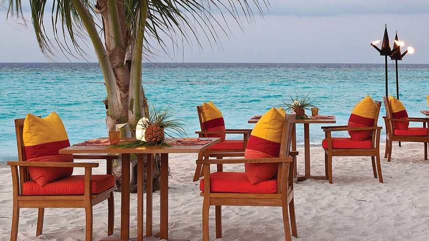 Four Seasons Resort Maldives At Landaa Giraavaru Ресторан На Пляже