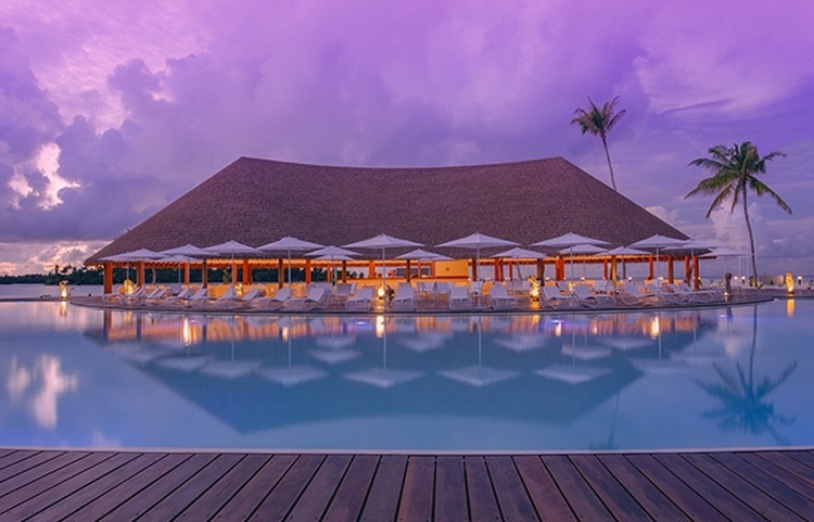 Cinnamon Velifushi Maldives