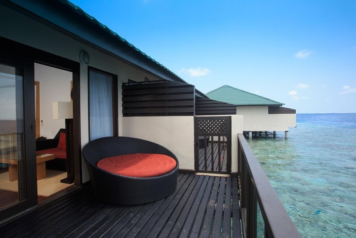 Embudu Village Resort