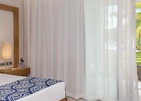 Paradis Beachcomber Golf Resort & Spa