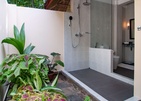V Villas Maldives At Mirihi