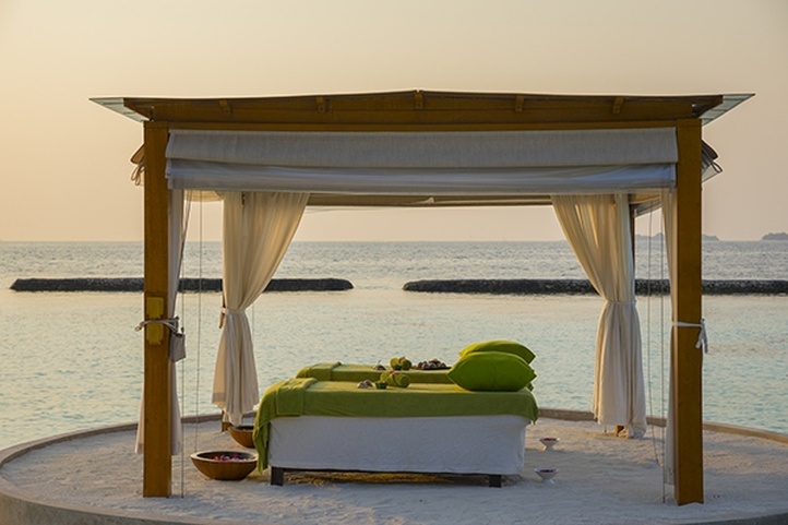 Niva Kurumba Maldives