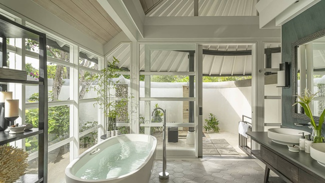 Four Seasons Resort Maldives At Kuda Huraa
