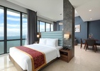Hompton Hotel By The Beach
