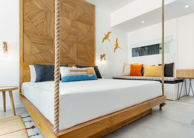 Sunrise Attitude Hotel