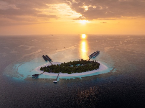 Angaga Island Resort & Spa
