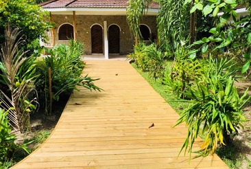 Bliss Hotel Praslin