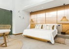 Sunrise Attitude Hotel