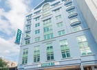 Hotel 81 Lucky