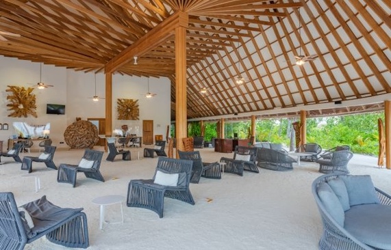 Cinnamon Velifushi Maldives
