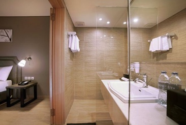 Harper Kuta Hotel