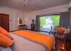 V Villas Maldives At Mirihi