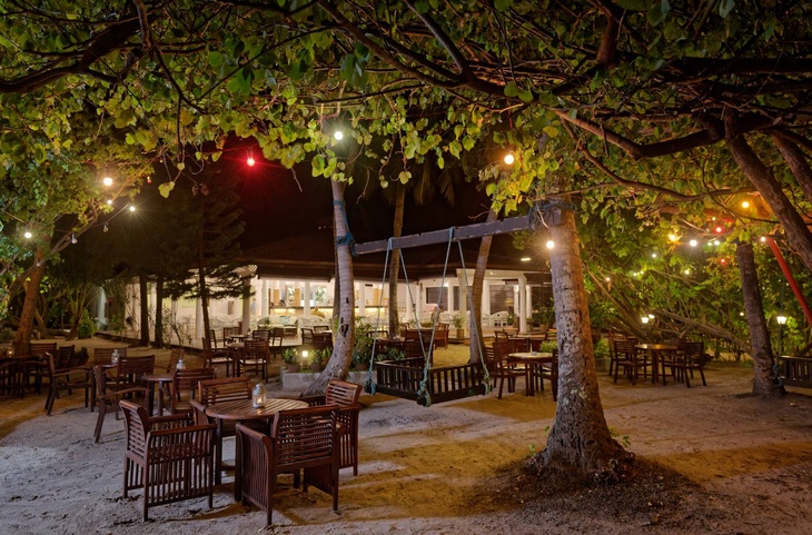 Embudu Village Resort