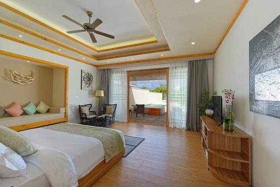 Brennia Kottefaru Maldives