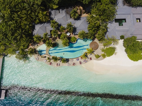 Royal Island Resort & Spa
