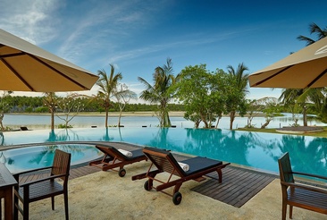 Amaranthé Bay Resort & Spa