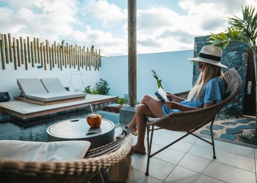 Sunrise Attitude Hotel