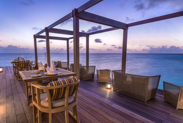 Hurawalhi Island Resort