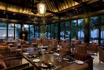 The Royal Santrian Villas