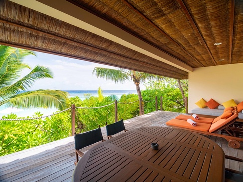 V Villas Maldives At Mirihi