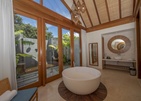 Furaveri Island Resort & Spa