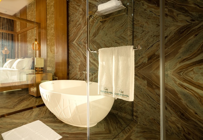 Gardens Hill Resort & Spa