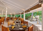 Embudu Village Resort
