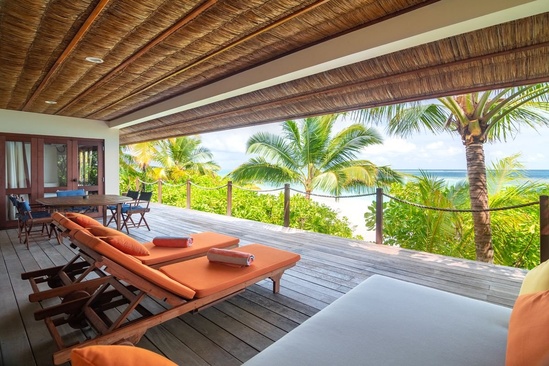 V Villas Maldives At Mirihi