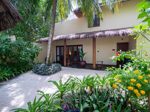 V Villas Maldives At Mirihi