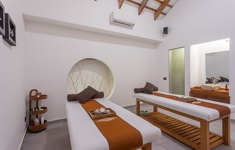 Cinnamon Velifushi Maldives