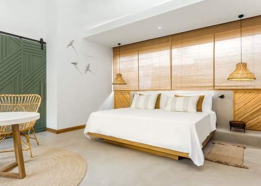 Sunrise Attitude Hotel