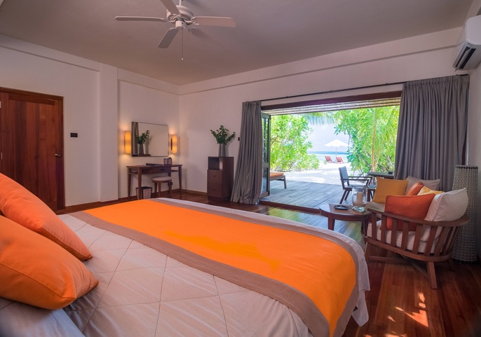 V Villas Maldives At Mirihi